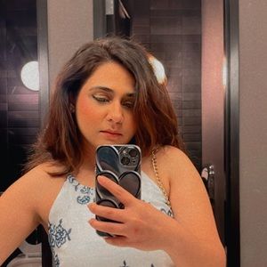 Meet your Posher, Rozina